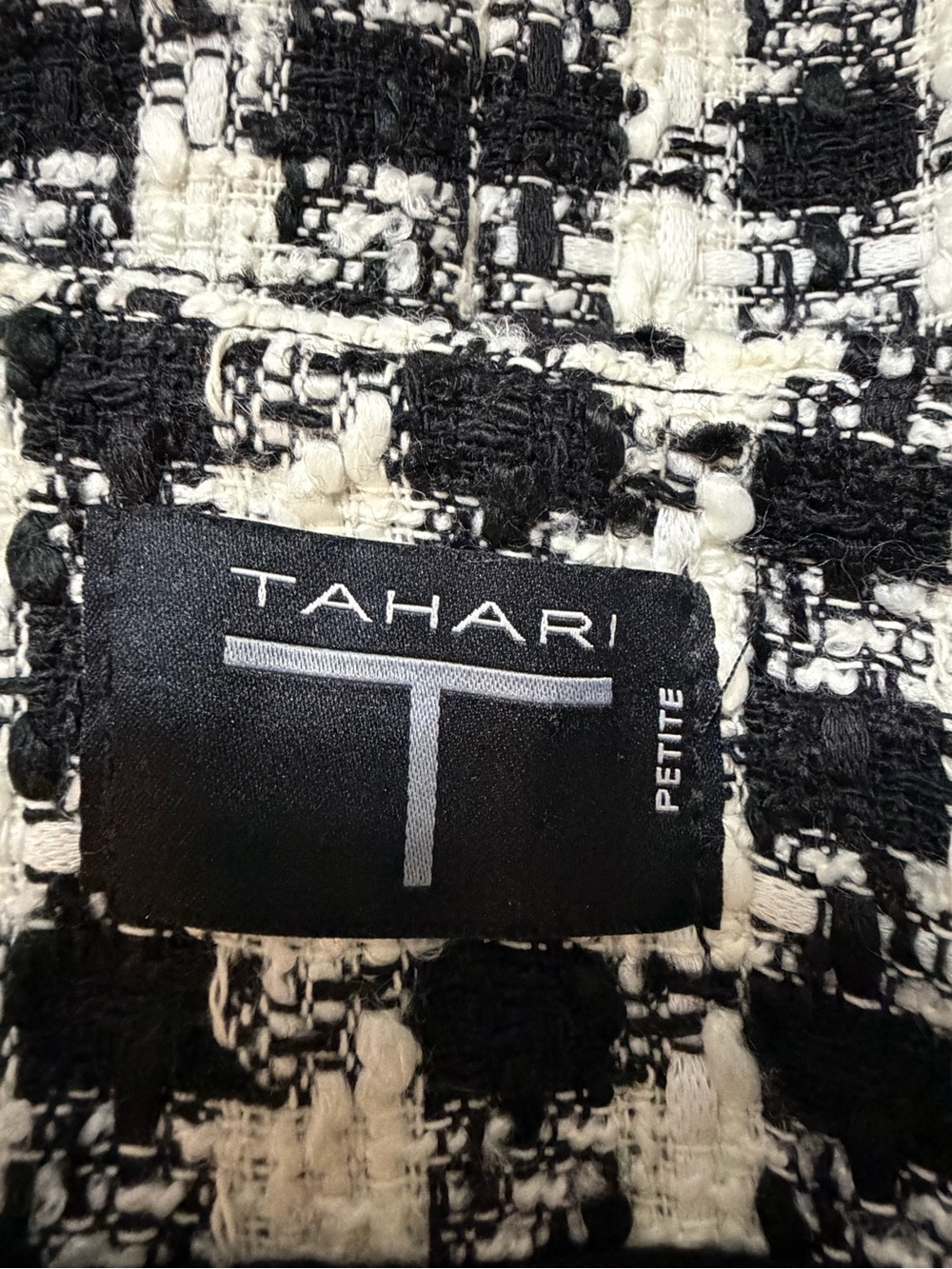 T Tahari Black & White Houndstooth Cropped Jacket - Picture 9 of 11
